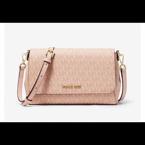 Michael Kors crossbody in blush pink